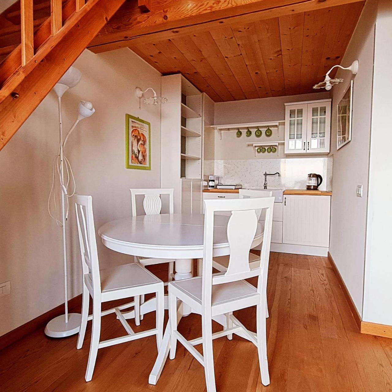 Rovagnate Agriturismo San Genesio מראה חיצוני תמונה